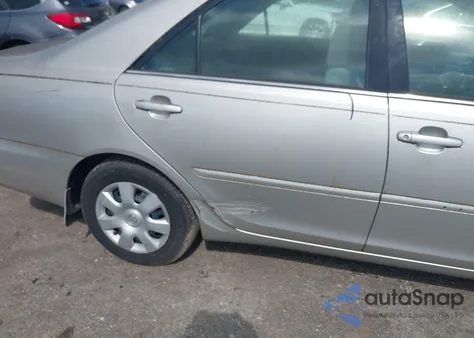 2004 Toyota Camry Le из США, поврежденный, VIN 4T1BE32KX4U850156